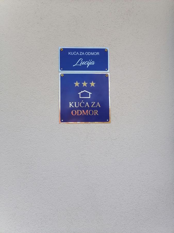 Lucija Apartment Lovinac  ภายนอก รูปภาพ