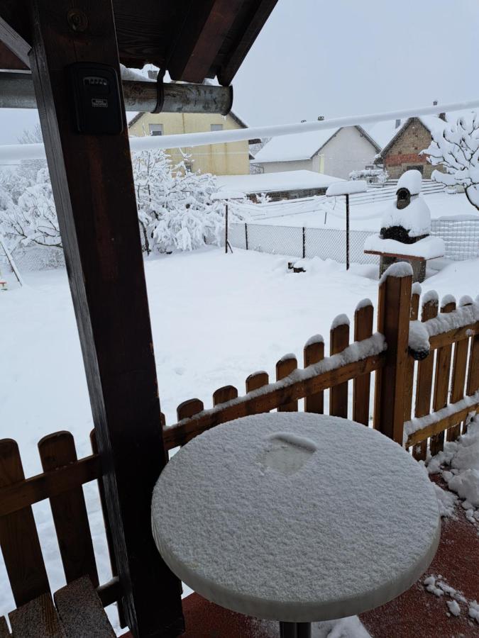 Lucija Apartment Lovinac  ภายนอก รูปภาพ