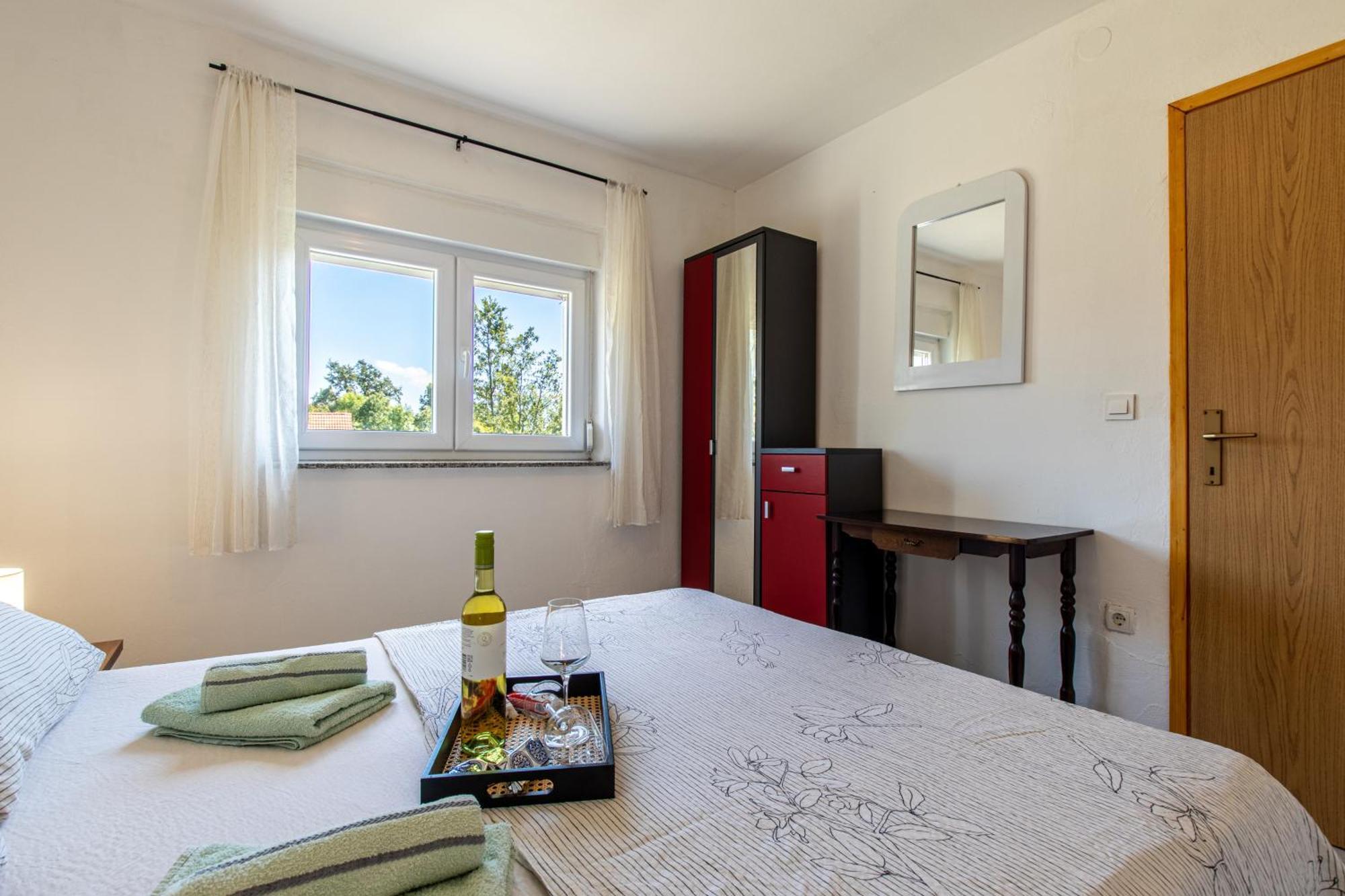 Lucija Apartment Lovinac  ภายนอก รูปภาพ