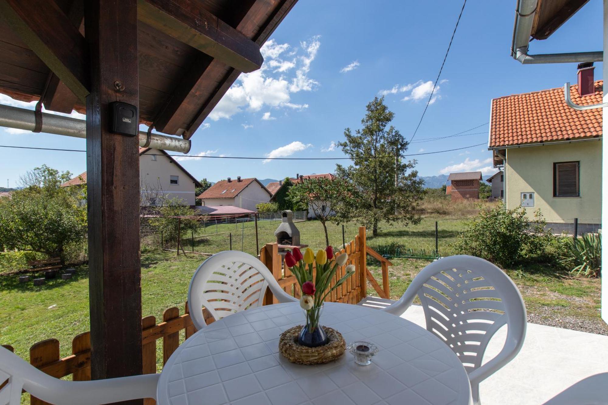 Lucija Apartment Lovinac  ภายนอก รูปภาพ